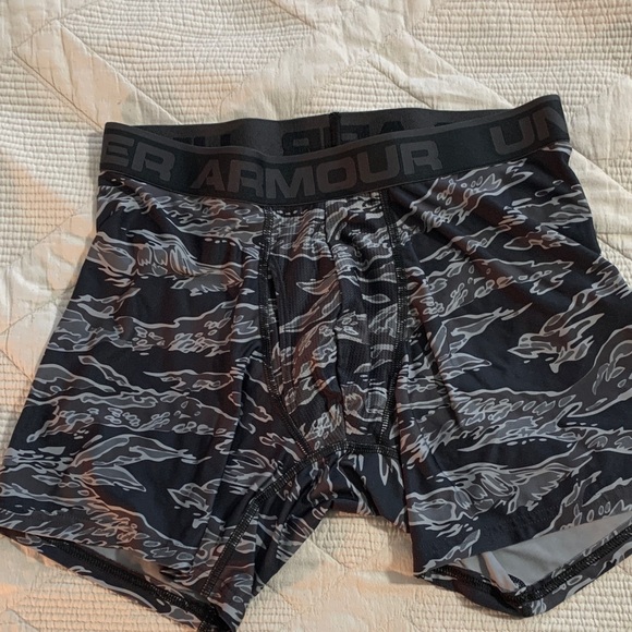 Under Armour Other - Under Armour Men's Black and Gray Patterned Boxer Briefs